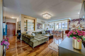 Spacious LUX BEACH Apartment, Split